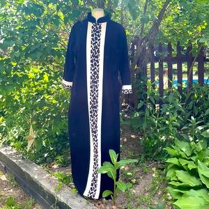 Vanity Fair leopard Ling House Coat Robe